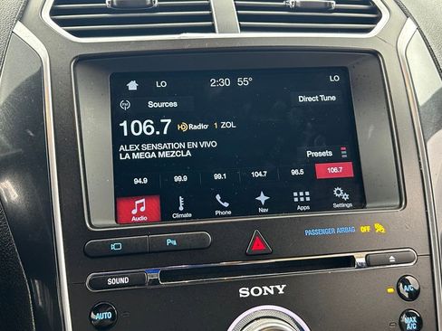 Used 2017 Ford Explorer Limited image 27