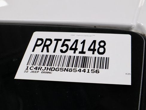 Used 2022 Jeep Grand Cherokee Overland w/ Luxury Tech Group IV image 39