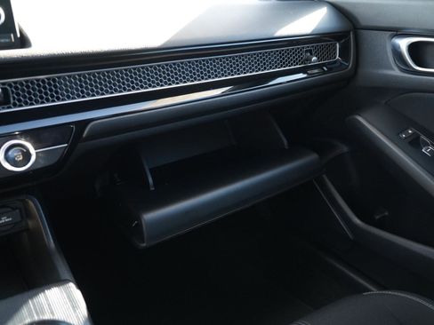 Used 2023 Honda Civic Sport image 27