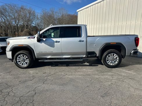Used 2020 GMC Sierra 2500 Denali w/ Denali Ultimate Package image 9