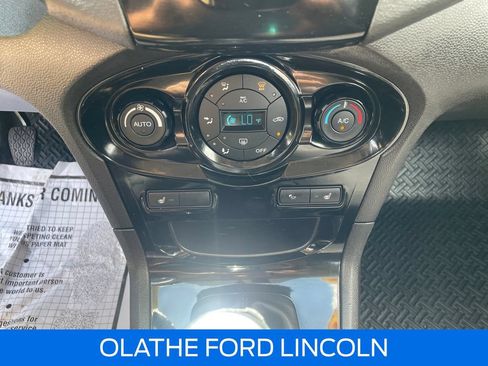 Used 2014 Ford Fiesta SE w/ Equipment Group 201A FWD image 12