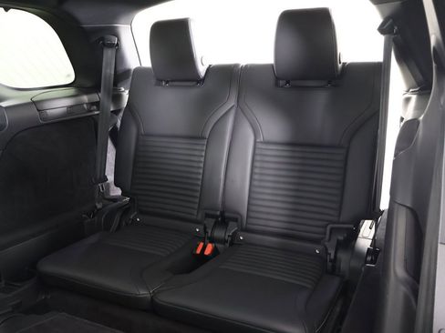 Used 2023 Land Rover Discovery S R-Dynamic image 43