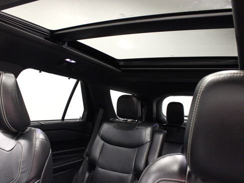 Used 2020 Ford Explorer ST AWD/4WD image 10
