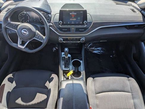 Used 2023 Nissan Altima 2.5 SV FWD image 13