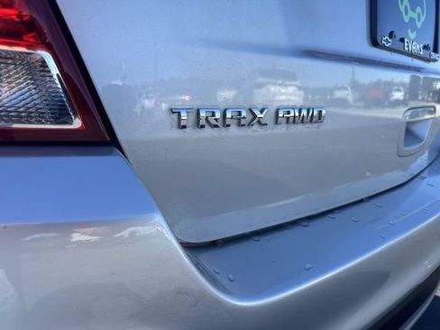 Certified 2022 Chevrolet Trax LT w/ LT Convenience Package AWD/4WD image 30