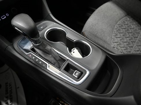 Used 2024 Chevrolet Equinox LT image 19