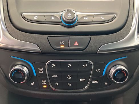 Used 2022 Chevrolet Equinox LT image 19