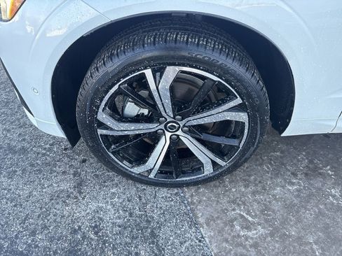 Certified 2024 Volvo XC60 T8 Ultimate w/ Protection Package Premier image 13