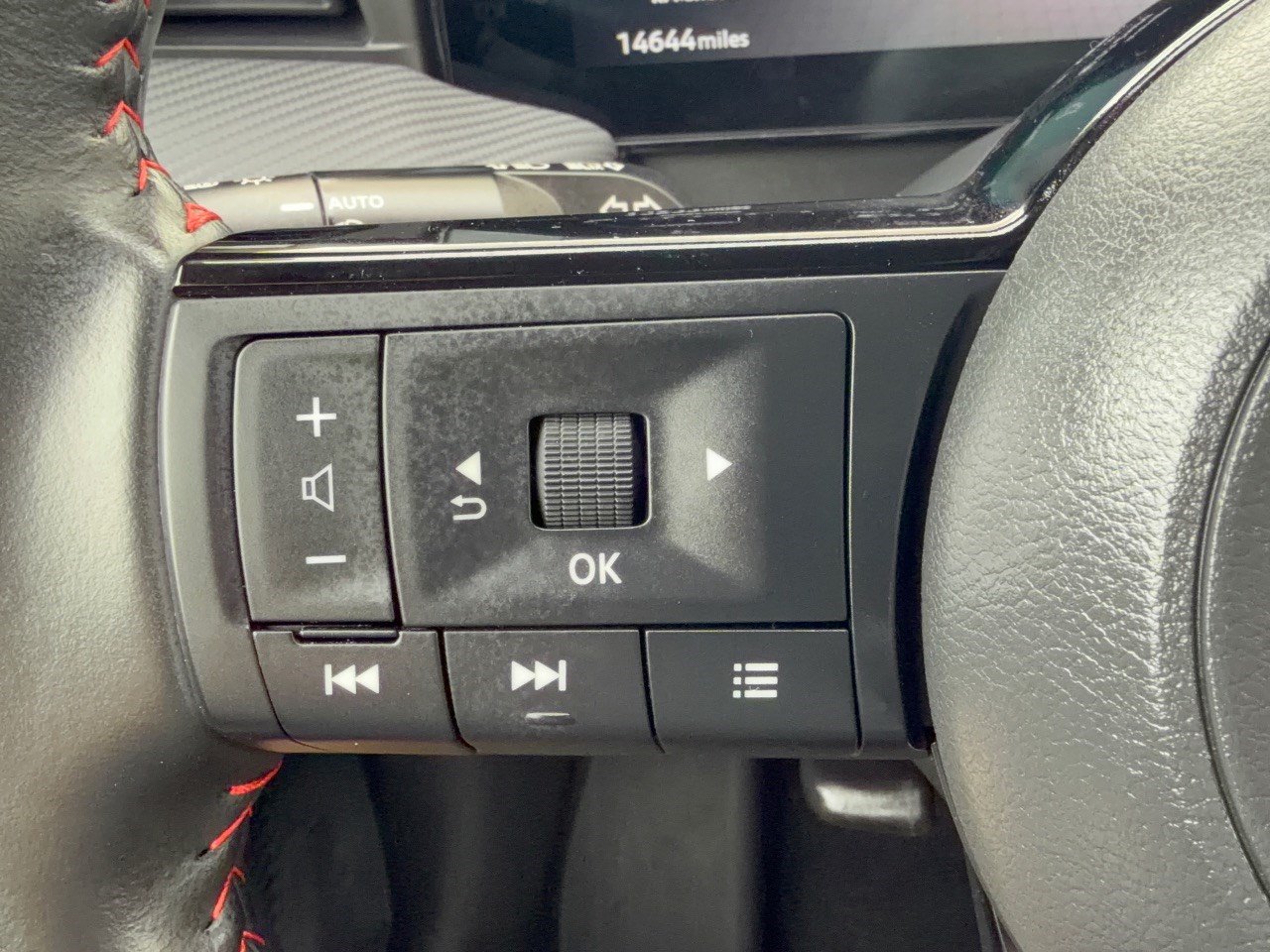 Used 2026 Nissan Kicks SR AWD/4WD image 18