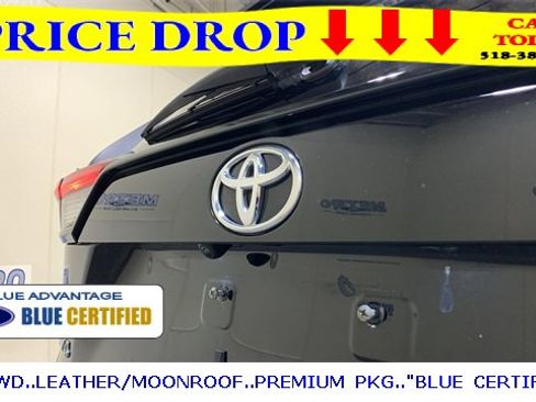 Used 2022 Toyota RAV4 XLE Premium image 17