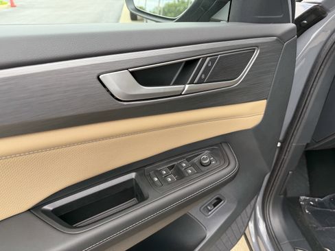 New 2026 Volkswagen Atlas Cross Sport SE AWD/4WD image 10