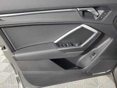 Used 2020 Audi Q3 2.0T Prestige w/ Prestige Package AWD/4WD image 17