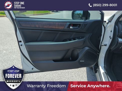 Used 2019 Subaru Outback 2.5i Limited AWD/4WD image 18