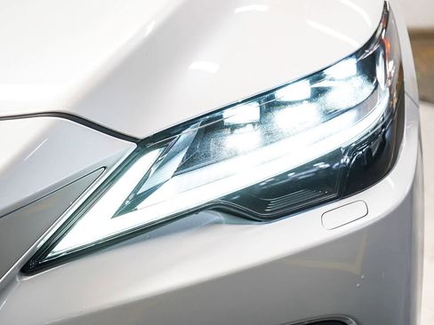 Used 2025 Lexus RX 450h Luxury image 7