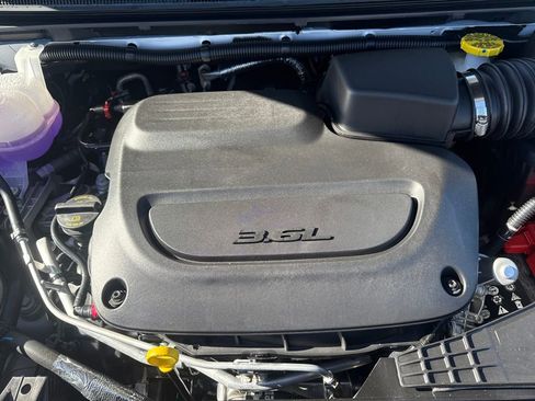 New 2026 Chrysler Voyager LX image 30