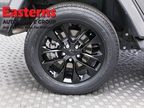 Used 2021 Jeep Wrangler Unlimited Sahara w/ Cold Weather Group image 32