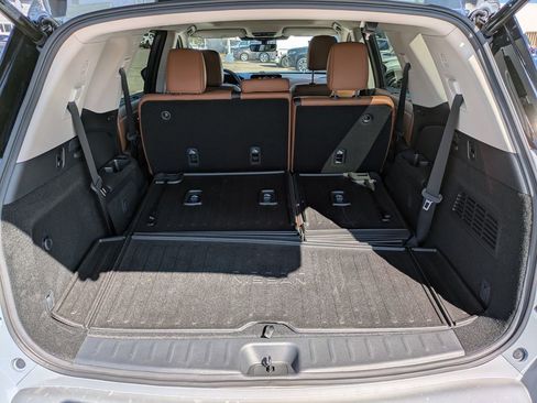 New 2025 Nissan Pathfinder Platinum w/ Cargo Package image 13