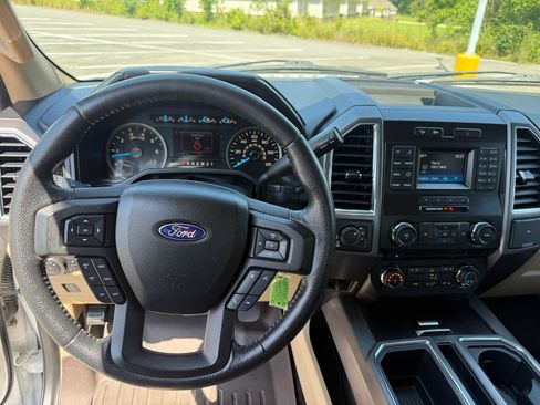 Used 2015 Ford F150 XLT w/ Equipment Group 301A Mid AWD/4WD image 11