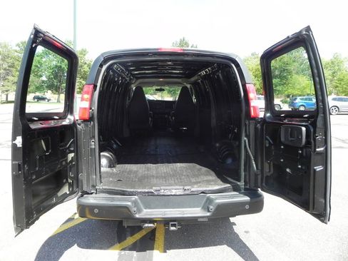 Used 2020 Chevrolet Express 3500 3500 w/ Driver Convenience Package image 22