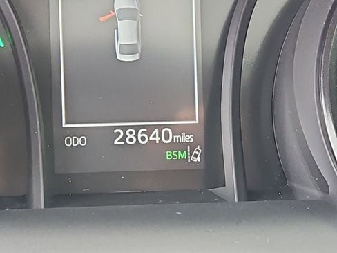 Used 2023 Toyota Camry SE image 28