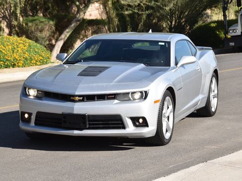 Used 2015 Chevrolet Camaro SS w/ RS Package RWD image 16