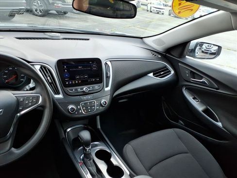 Used 2023 Chevrolet Malibu LT FWD image 12