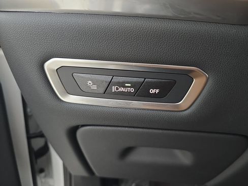 Used 2026 BMW X7 xDrive40i AWD/4WD image 30