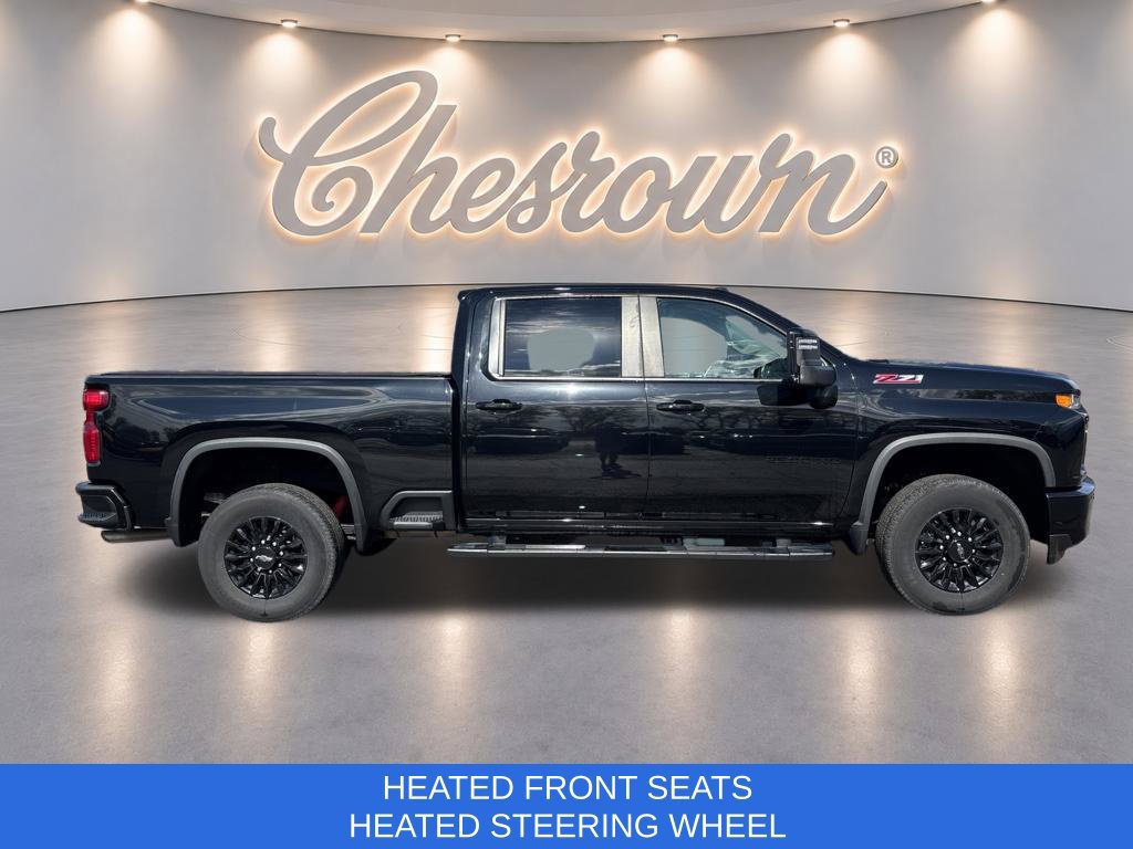 Used 2022 Chevrolet Silverado 2500 LT w/ Midnight Edition AWD/4WD image 6