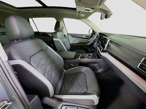 New 2026 Volkswagen Atlas Peak Edition AWD/4WD image 29