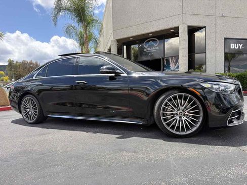 Used 2023 Mercedes-Benz S 500 4MATIC w/ AMG Line image 4
