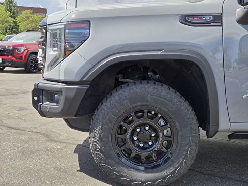 Used 2024 GMC Sierra 1500 AT4X w/ AT4X AEV Edition AWD/4WD image 6