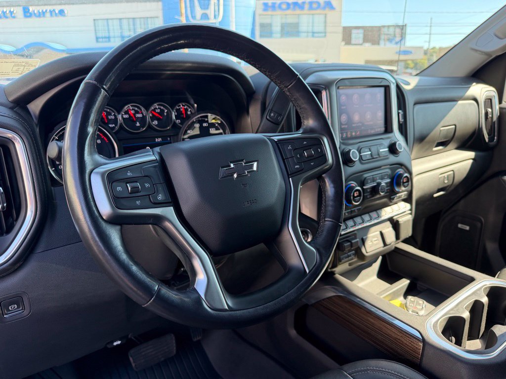Used 2020 Chevrolet Silverado 1500 RST AWD/4WD image 7