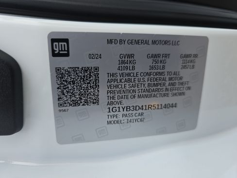 Used 2024 Chevrolet Corvette Stingray Preferred Conv w/ Battery Protection Package RWD image 38