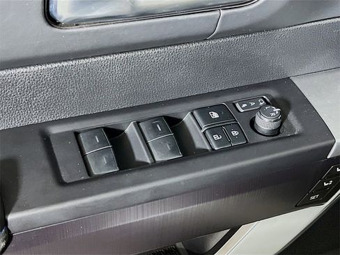 Used 2023 Toyota Tundra Platinum w/ Advanced Package image 17