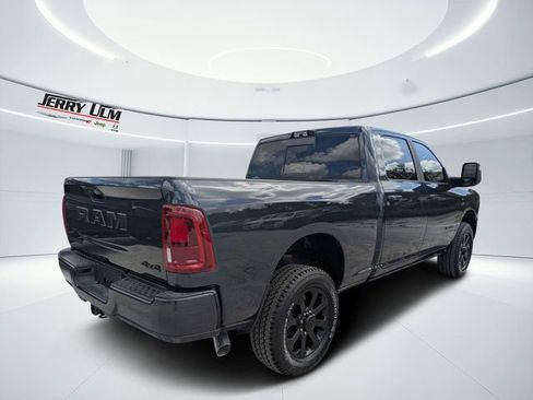 New 2026 RAM 2500 Laramie AWD/4WD image 3