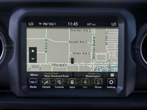 Used 2022 Jeep Wrangler Unlimited Sahara w/ Cold Weather Group image 17