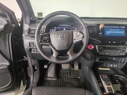 Used 2023 Honda Passport Elite image 13