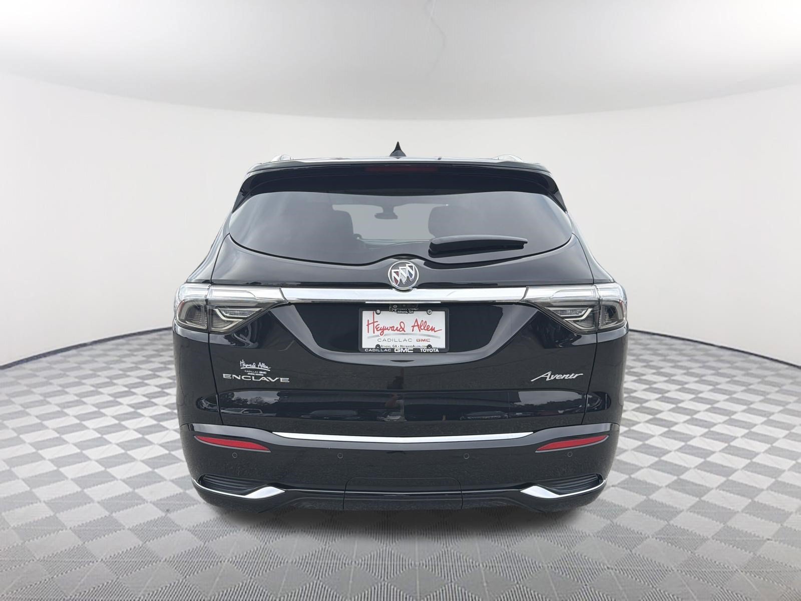 Used 2023 Buick Enclave Avenir FWD image 7
