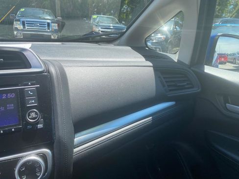 Used 2019 Honda Fit LX image 28
