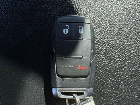 Used 2024 RAM 3500 Big Horn image 33