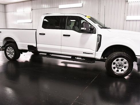 Used 2024 Ford F250 XLT image 8