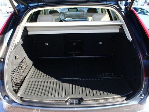 Used 2023 Volvo XC60 T8 Core image 9