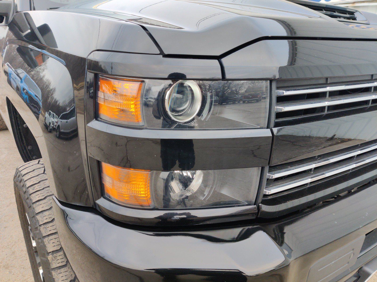 Used 2019 Chevrolet Silverado 2500 LTZ w/ Duramax Plus Package AWD/4WD image 4
