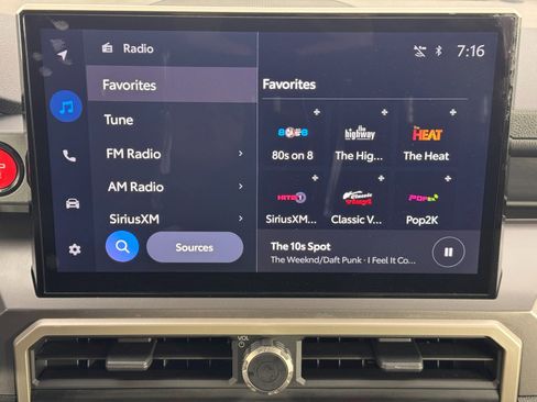 Used 2024 Toyota Tacoma TRD Off-Road image 25