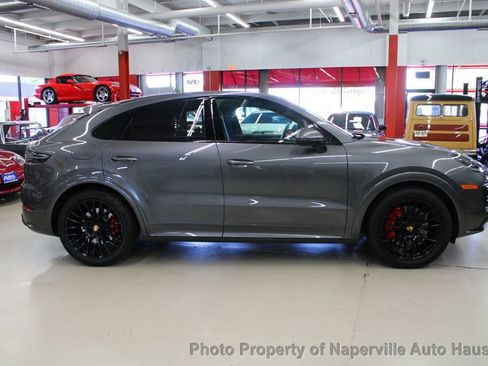 Used 2023 Porsche Cayenne GTS w/ Premium Package AWD/4WD image 62