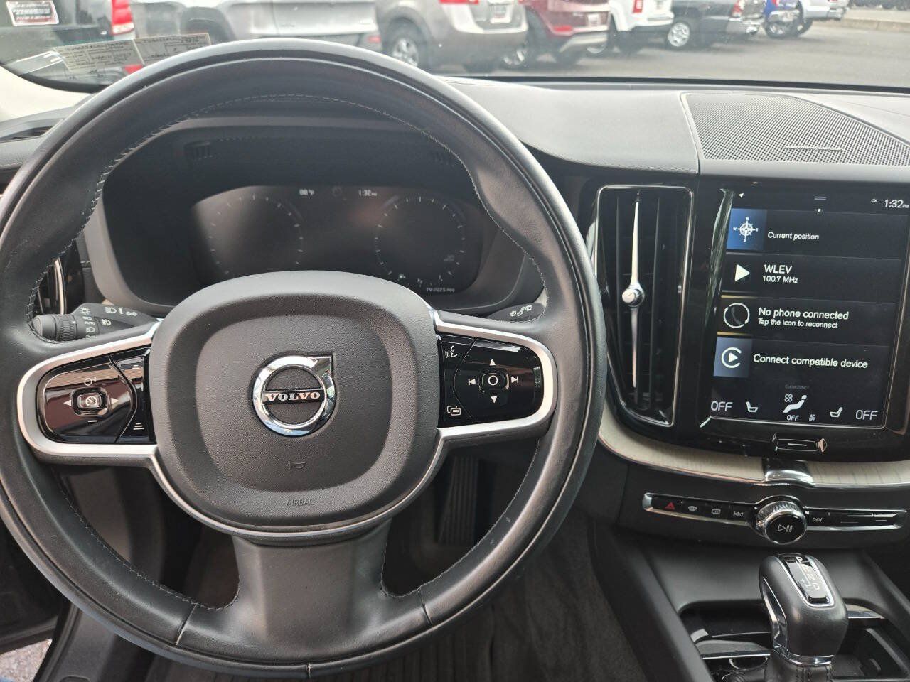 Used 2020 Volvo XC60 T6 Inscription w/ Protection Package AWD/4WD image 17