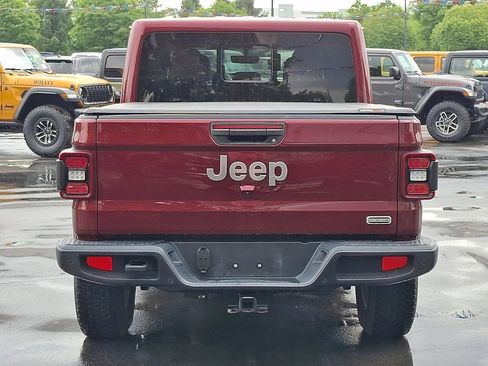 Used 2021 Jeep Gladiator Overland w/ Popular Equipment Package AWD/4WD image 5