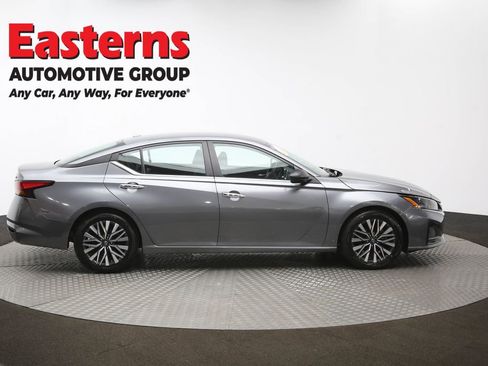 Used 2024 Nissan Altima 2.5 SV image 44