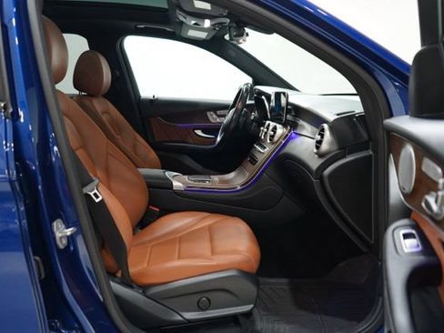 Used 2021 Mercedes-Benz GLC 300 4MATIC image 39