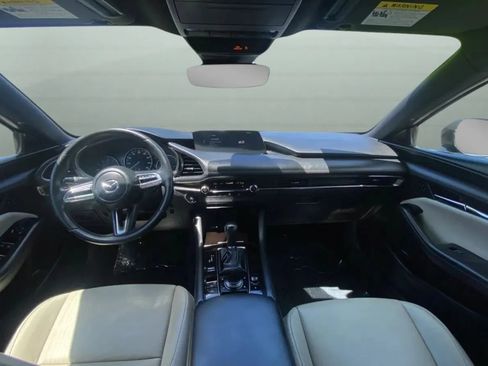 Used 2019 MAZDA MAZDA3 Hatchback FWD image 10